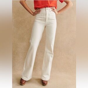 NWT Sezane 70’s Trousers High-Rise Straight Jeans in Ecru color
